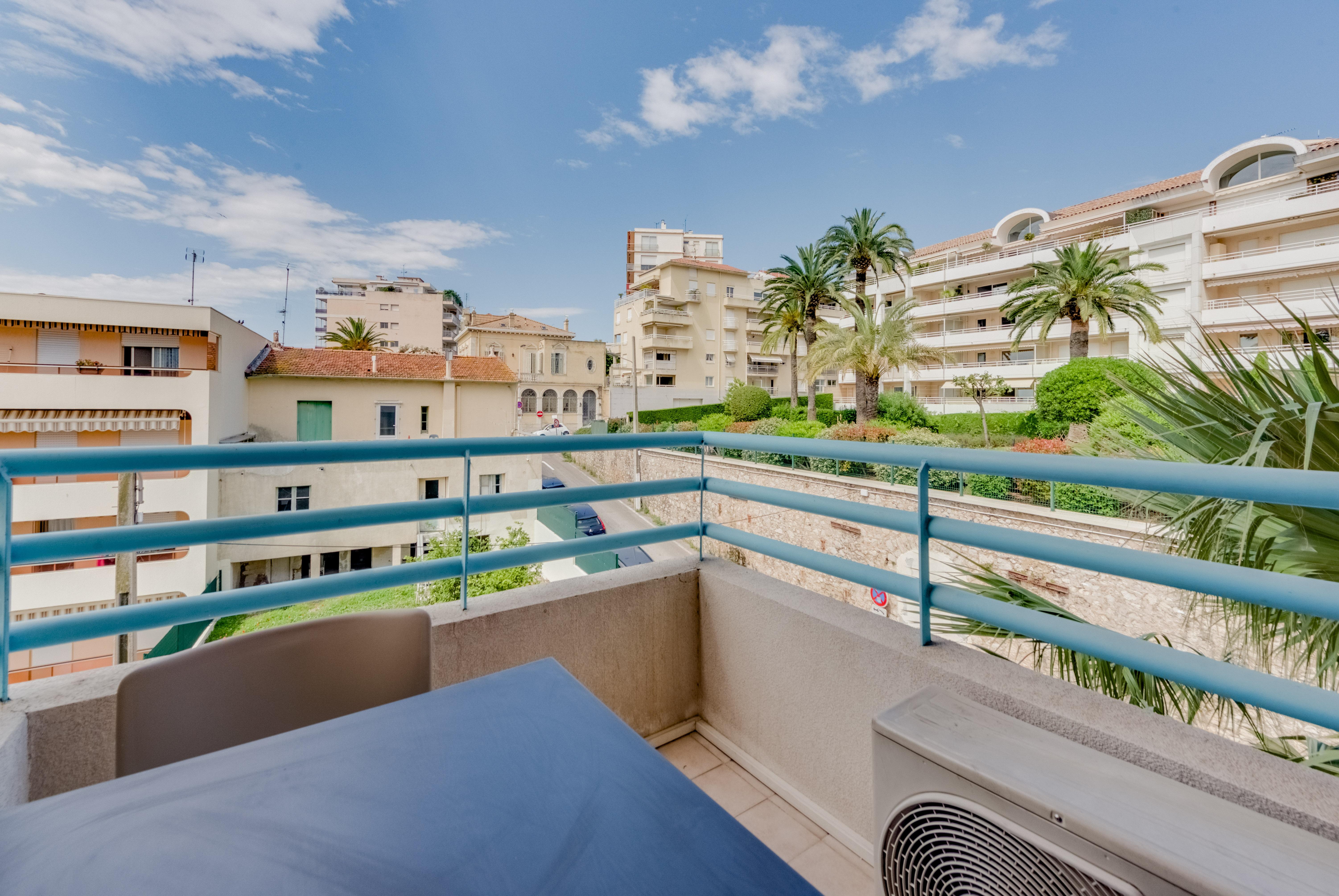Appart hôtel Residhotel Les Coralynes 3*